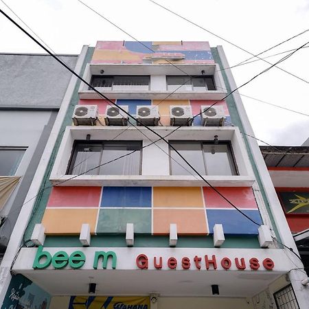 万隆 Oyo-1997蜜蜂m旅馆-近rs姆哈马蒂亚酒店 外观 照片